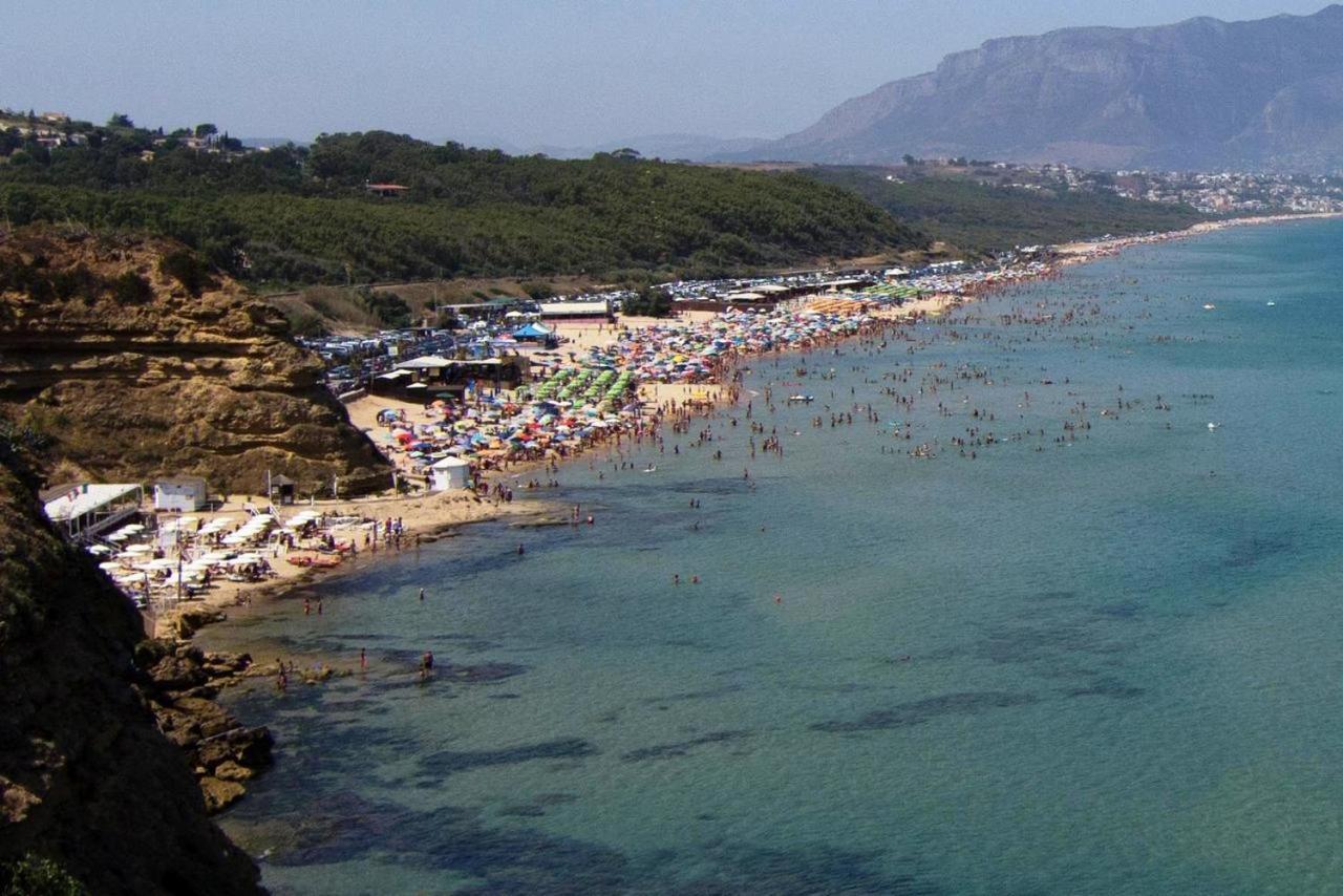 La Stanza Vicino Al Mare , Una Camera Da Letto E Bagno Con Balcone Vista Mare Διαμέρισμα Balestrate Εξωτερικό φωτογραφία