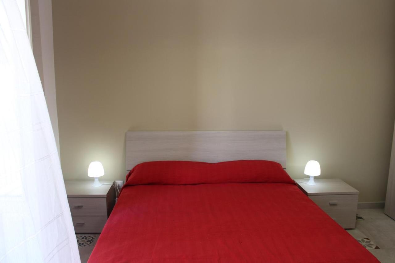 La Stanza Vicino Al Mare , Una Camera Da Letto E Bagno Con Balcone Vista Mare Διαμέρισμα Balestrate Εξωτερικό φωτογραφία