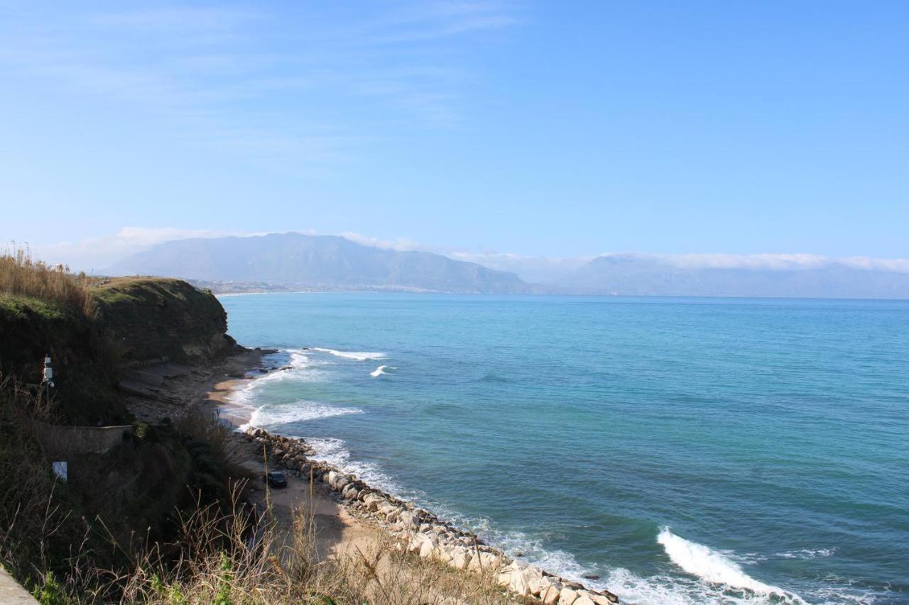 La Stanza Vicino Al Mare , Una Camera Da Letto E Bagno Con Balcone Vista Mare Διαμέρισμα Balestrate Εξωτερικό φωτογραφία