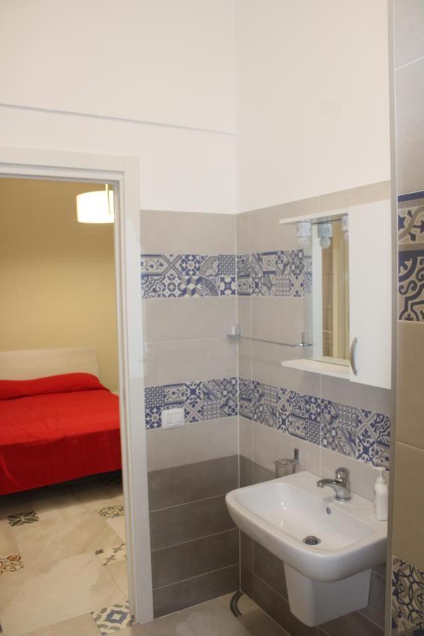 La Stanza Vicino Al Mare , Una Camera Da Letto E Bagno Con Balcone Vista Mare Διαμέρισμα Balestrate Εξωτερικό φωτογραφία