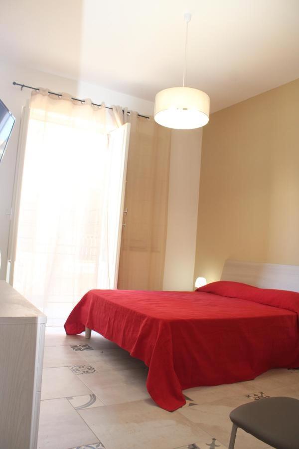 La Stanza Vicino Al Mare , Una Camera Da Letto E Bagno Con Balcone Vista Mare Διαμέρισμα Balestrate Εξωτερικό φωτογραφία